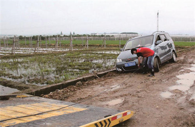 嵩明抚顺道路救援